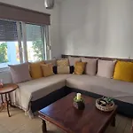 شقة Athanasia's At Rafaella Kokkónion