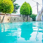 شقة Athanasia's At Rafaella