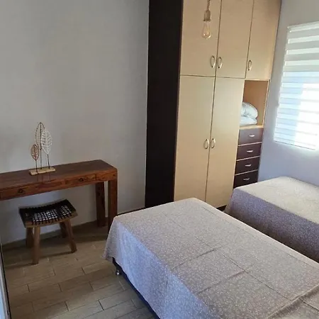 Appartamento Athanasia's At Rafaella *