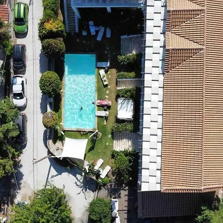 Athanasia's At Rafaella * Kokkónion