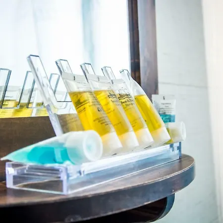 Athanasia's At Rafaella Kokkónion