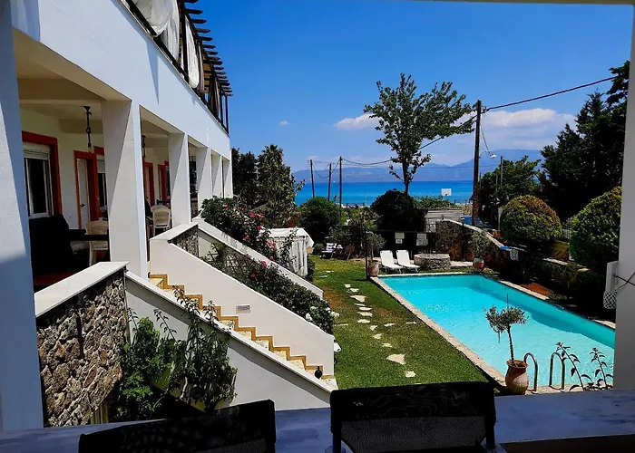 Athanasia's At Rafaella Apartamento