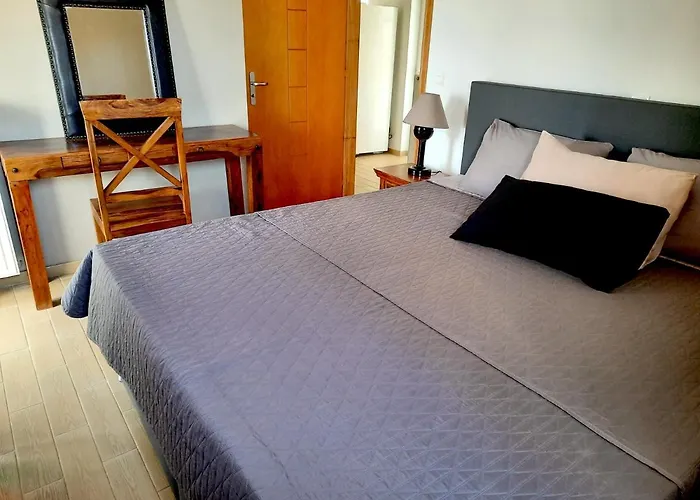 Athanasia's At Rafaella Kokkónion